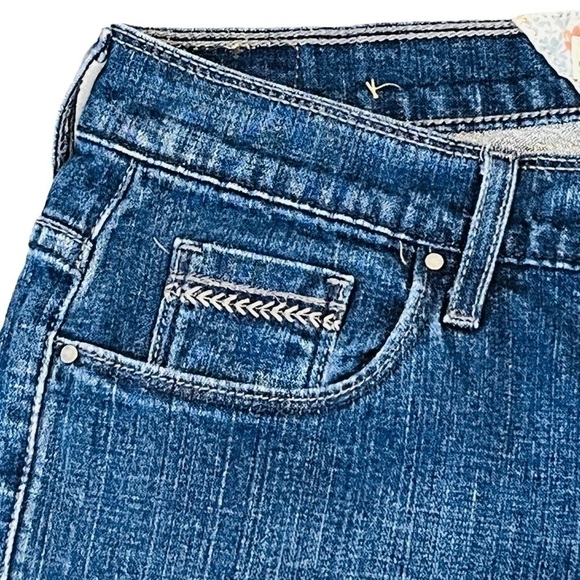 Levi Vintage Denim Bermuda 5 Pocket Jean Shorts. Split Sides. Blue Size 4 #810 - Picture 3 of 6